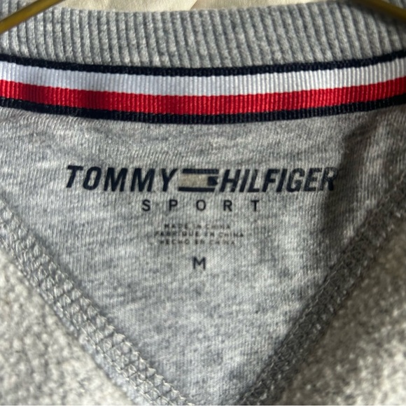 FALL Tommy Hilfiger Grey Crewneck - Picture 2 of 3